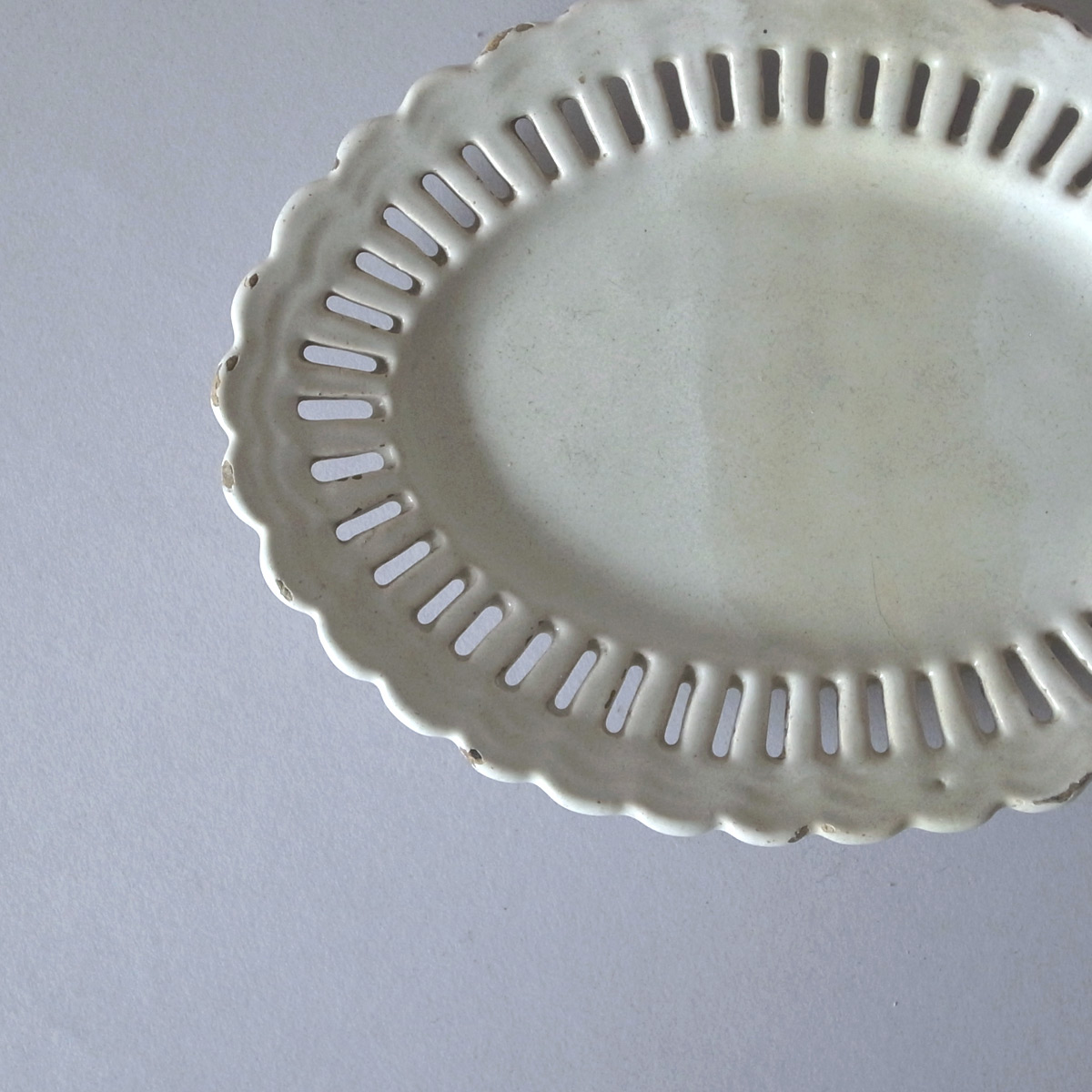 アンティーク マヨリカのオーバル小皿 | ファイアンス | マジョリカ | 白錫釉-image3
