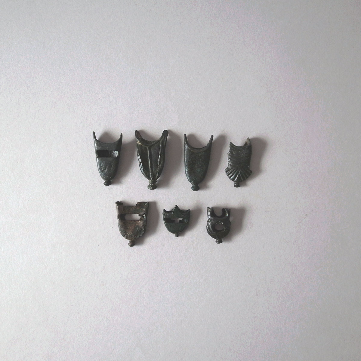 アンティーク 14-16世紀 装飾品2 | アンティークショップ：cross